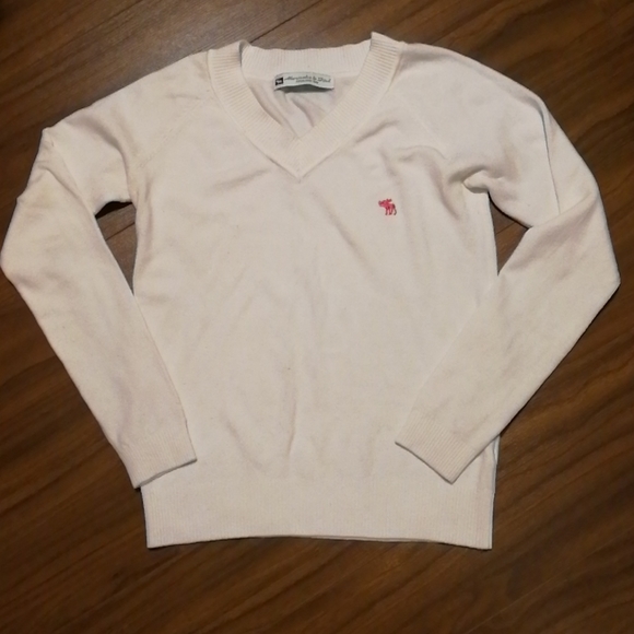 VGUC 100% cashmere Abercrombie & Fitch sweater - Picture 1 of 6